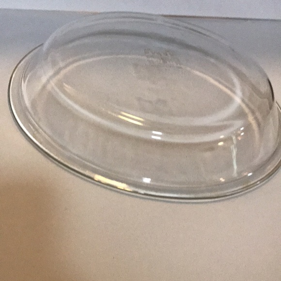 Pyrex - round - 210 - for oven and microwave no stove top or broiler. 25cm - Picture 9 of 11